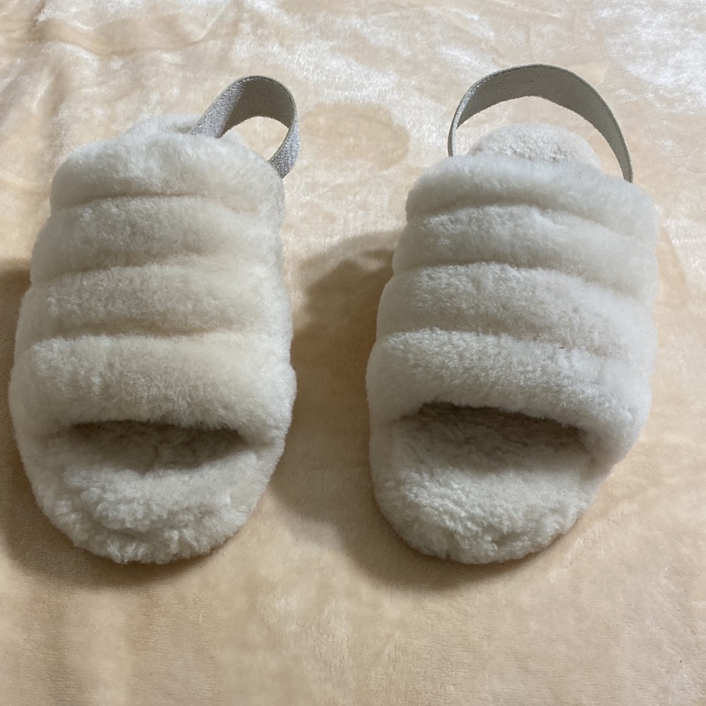 UGG fluff yeah white